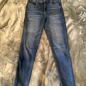 American Eagle - Women’s Classic Blue Hi-Rise Jegging Skinny Jeans
